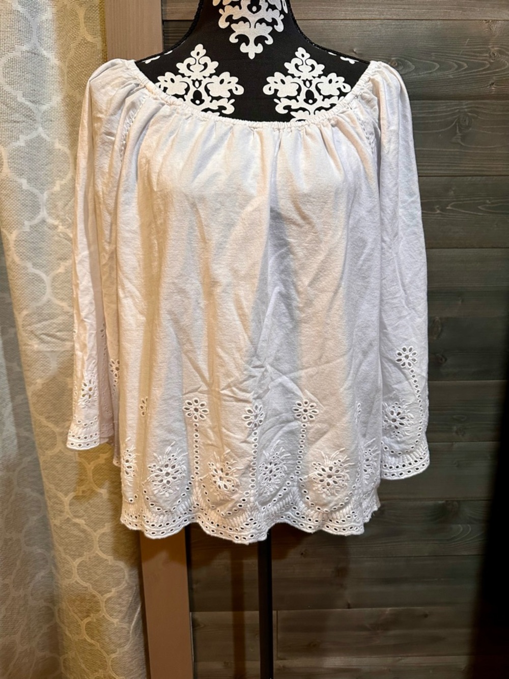 Karen Kane White Eyelet Peasant Blouse size small